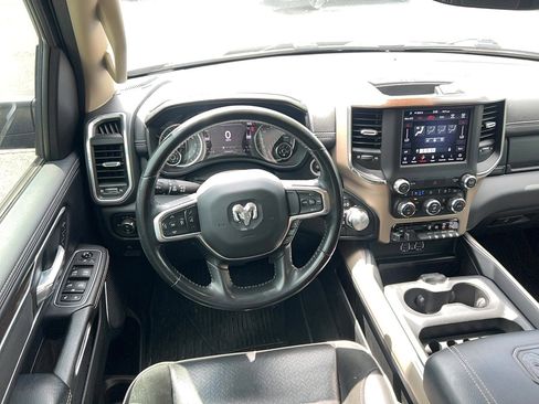 Used 2021 RAM 1500 Laramie AWD/4WD image 16