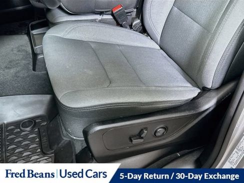 Used 2022 RAM 1500 Big Horn AWD/4WD image 24