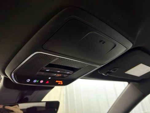 Used 2024 Chevrolet Traverse RS AWD/4WD image 47