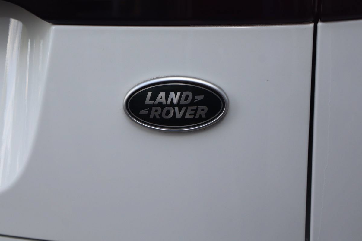 Used 2021 Land Rover Range Rover Velar R-Dynamic S AWD/4WD image 29