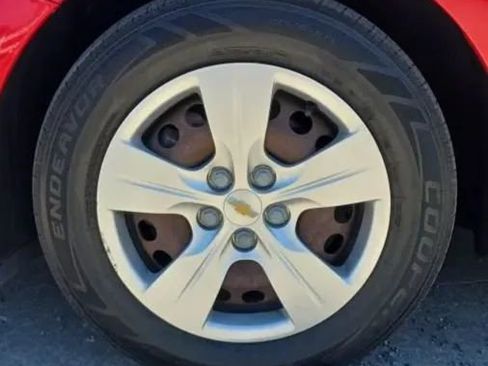 Used 2017 Chevrolet Cruze LS image 42