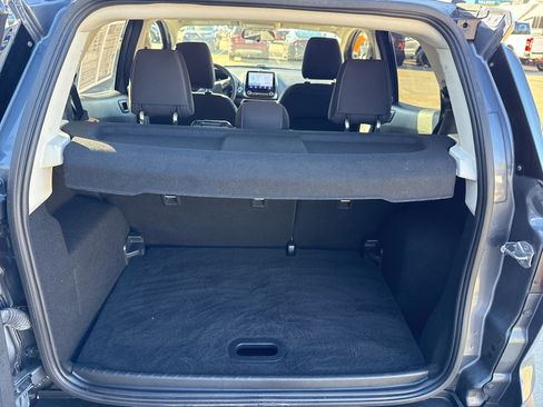 Used 2022 Ford EcoSport SE w/ SE Convenience Package image 28