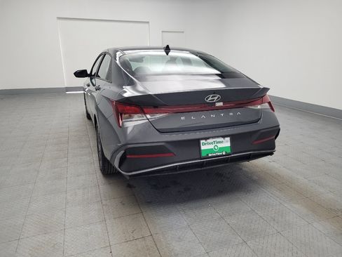 Used 2024 Hyundai Elantra SEL image 6
