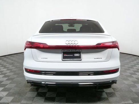 Certified 2023 Audi e-tron Prestige w/ Prestige Package image 27