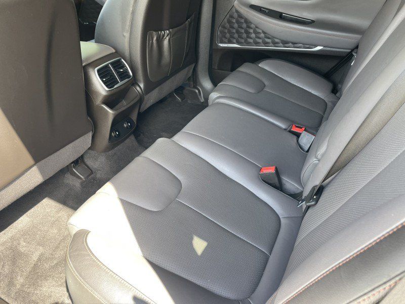 Used 2019 Hyundai Santa Fe Limited FWD image 12