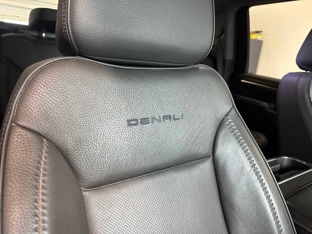 Used 2025 GMC Sierra 3500 Denali AWD/4WD image 40