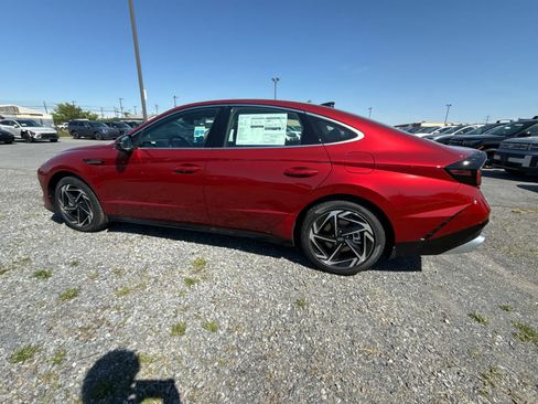 New 2026 Hyundai Sonata SEL FWD image 4