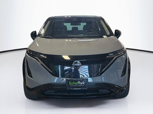 Used 2024 Nissan Ariya AWD image 2