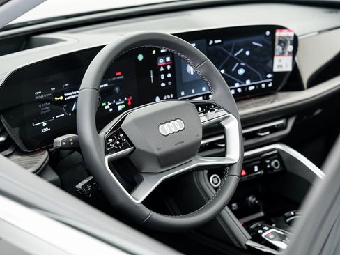 New 2025 Audi Q5 Premium Plus image 12