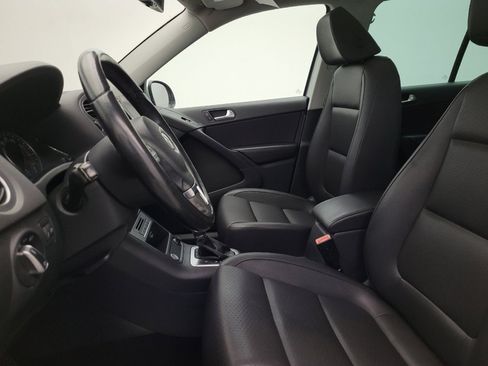 Used 2017 Volkswagen Tiguan Wolfsburg Edition FWD image 17