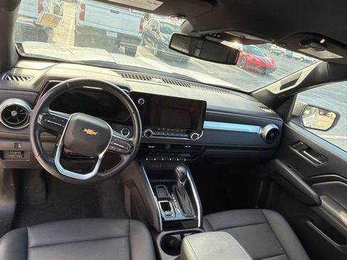Used 2024 Chevrolet Colorado LT w/ LT Convenience Package III RWD image 12