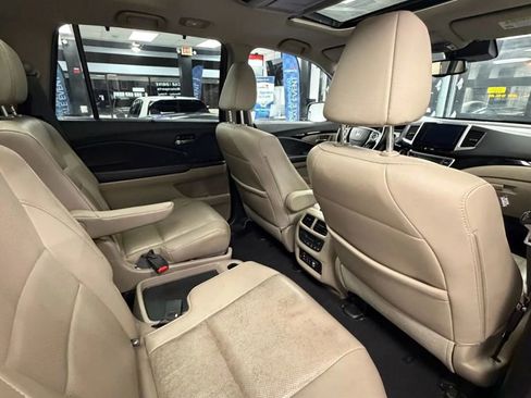 Used 2016 Honda Pilot Elite image 10