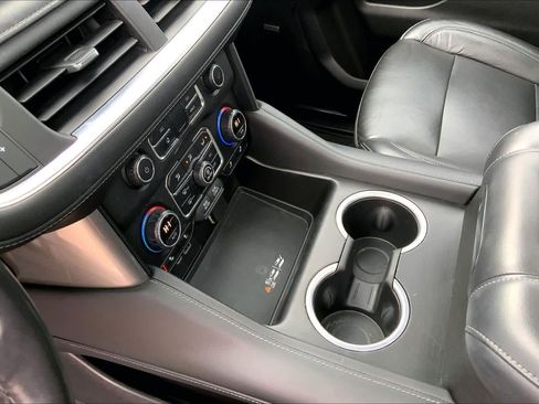 Used 2021 Chevrolet Tahoe Z71 w/ Z71 Signature Package image 33