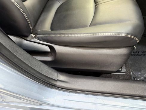 Used 2025 Toyota Corolla XLE image 19