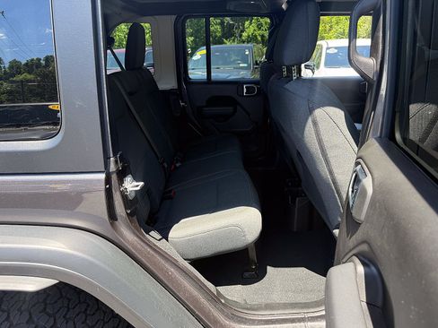 Certified 2026 Jeep Wrangler Unlimited Sport AWD/4WD image 16