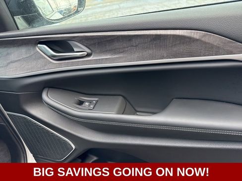 New 2025 Jeep Grand Cherokee Limited w/ Black Appearance Package image 56