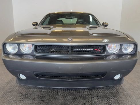 Used 2010 Dodge Challenger R/T RWD image 4