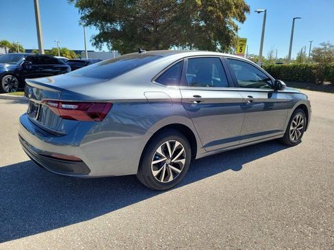 Used 2023 Volkswagen Jetta S image 7