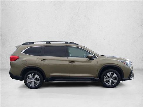 Certified 2025 Subaru Ascent Premium image 4