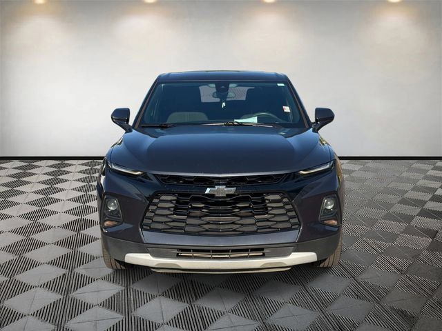 Used 2021 Chevrolet Blazer LT w/ LPO, Black Accent Package FWD image 2