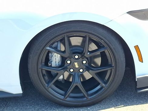 Used 2025 Ford Mustang GT RWD image 31