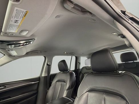 Used 2023 Jeep Grand Cherokee Limited AWD/4WD image 17