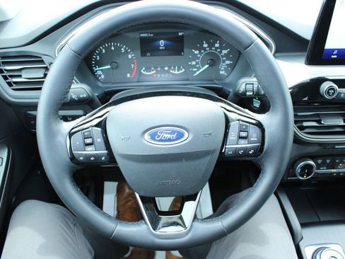 Used 2022 Ford Escape SEL image 33