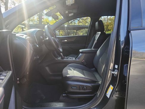 Used 2023 Chevrolet Equinox RS image 17