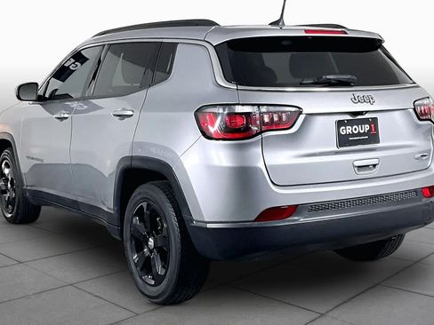 Used 2021 Jeep Compass Latitude FWD image 11