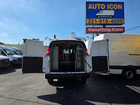 Used 2020 Chevrolet Express 3500 image 15