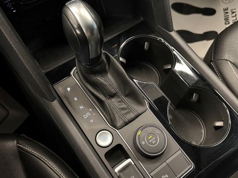 Used 2020 Volkswagen Atlas Cross Sport SEL w/ Cross Sport MDO Package image 17