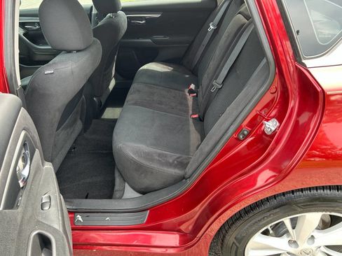 Used 2014 Nissan Altima 2.5 SV FWD image 14