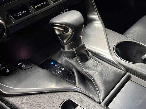 Used 2024 Lexus LX 600 4WD w/ Interior Upgrade Package image 21