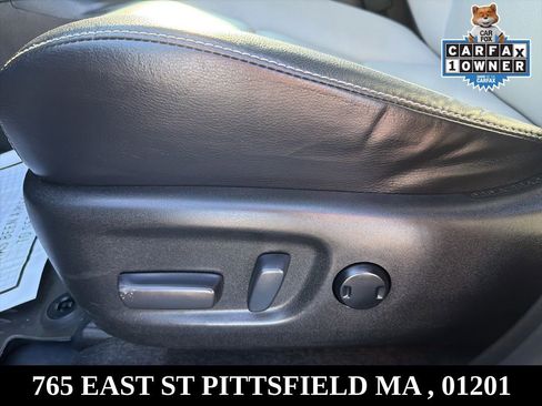 Used 2017 Toyota RAV4 Limited image 14