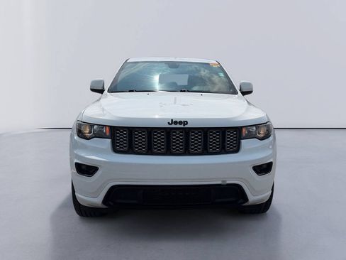 Used 2020 Jeep Grand Cherokee Altitude AWD/4WD image 8