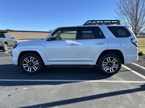 Used 2024 Toyota 4Runner Limited image 7