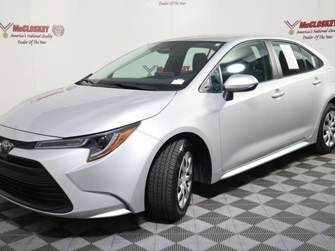 Used 2024 Toyota Corolla LE image 21