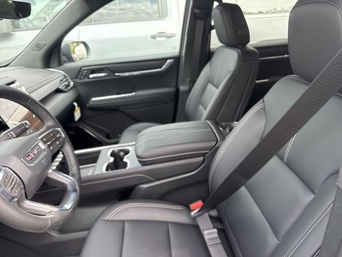 New 2026 GMC Acadia Elevation w/ Black Edition AWD/4WD image 4