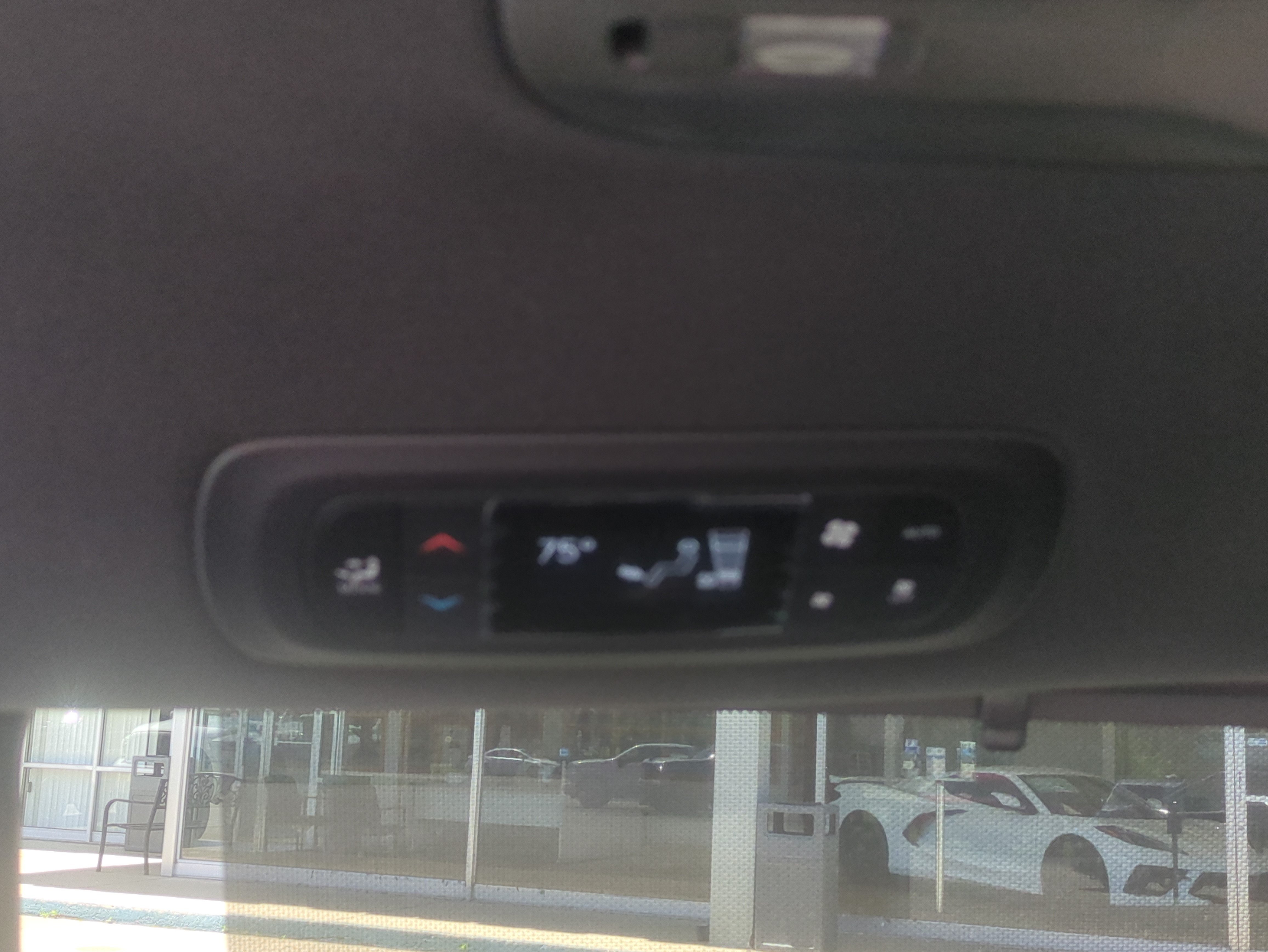 Used 2026 Chrysler Voyager LX FWD image 29
