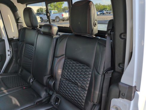 Used 2023 Jeep Gladiator Mojave w/ Cold Weather Group AWD/4WD image 34