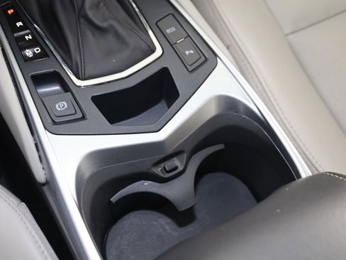 Used 2015 Cadillac SRX Performance image 28