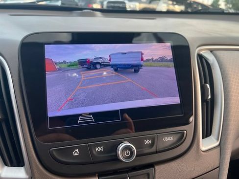 Used 2023 Chevrolet Malibu LT FWD image 22