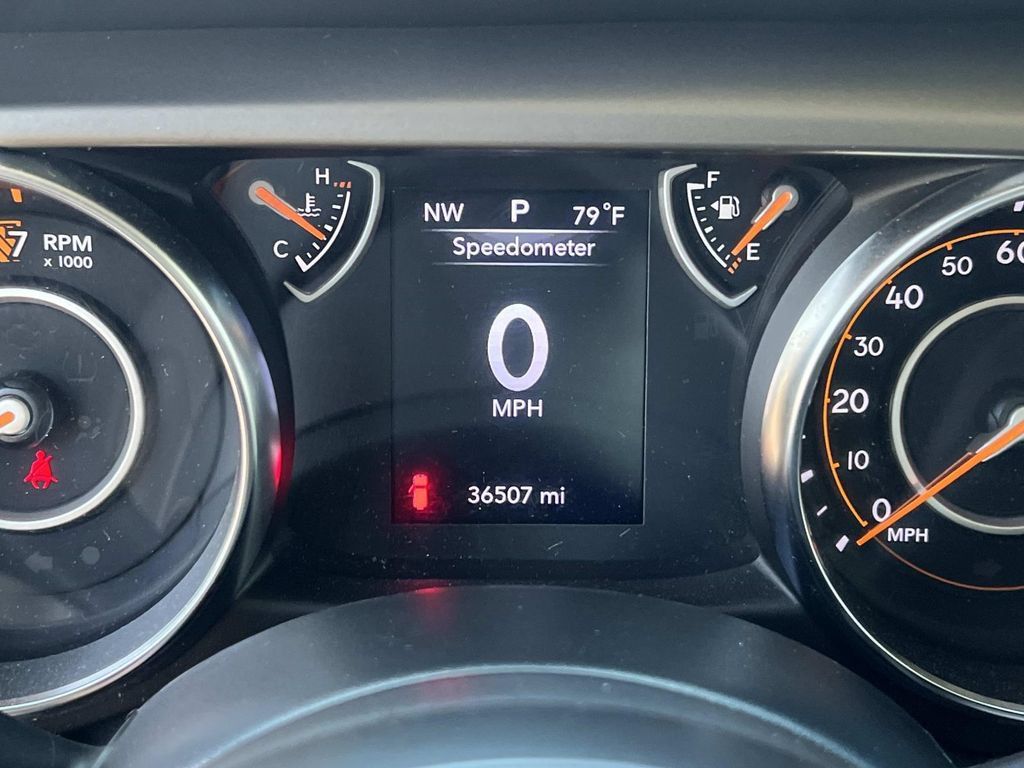 Used 2022 Jeep Wrangler Sport AWD/4WD image 15