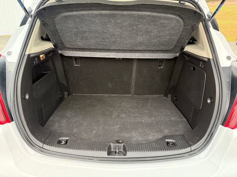 Used 2022 Buick Encore Preferred w/ Safety Package image 7