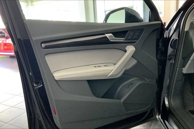 Used 2019 Audi Q5 2.0T Premium Plus w/ Premium Plus Package AWD/4WD image 10