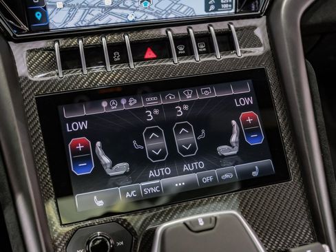 Used 2024 Lamborghini Urus Performante image 32