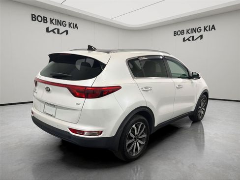 Used 2017 Kia Sportage EX w/ EX Technology Package FWD image 5