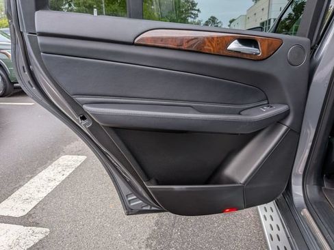 Used 2019 Mercedes-Benz GLS 450 4MATIC w/ Premium 1 Package image 32
