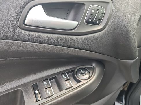 Used 2017 Ford Escape Titanium AWD/4WD image 17