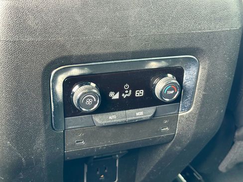 Used 2025 Chevrolet Tahoe Z71 AWD/4WD image 20